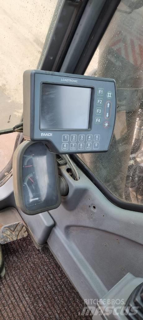 Volvo EC 210 B 履带挖掘机