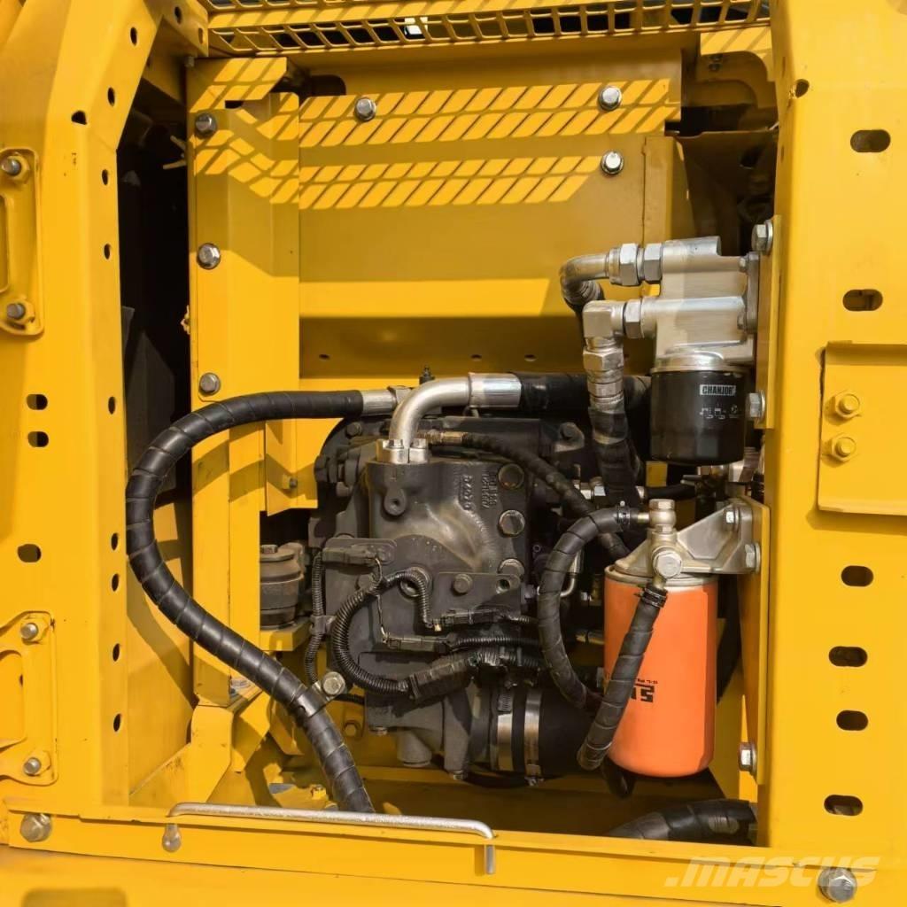 Komatsu PC 130-7 履带挖掘机