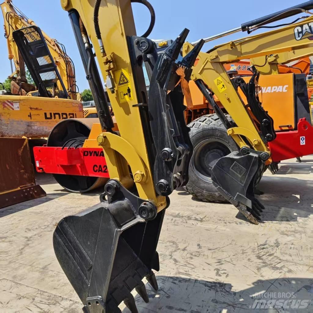 CAT 305.5 E CR 小型挖掘机