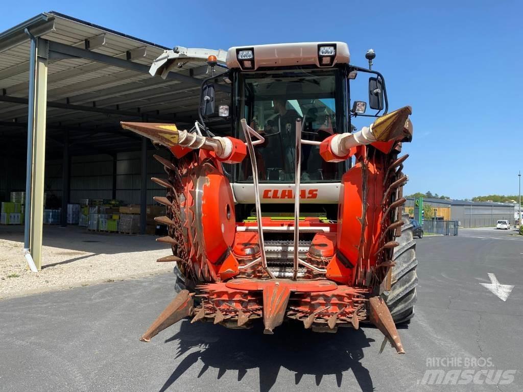 CLAAS JAGUAR 830 青饲料收获机