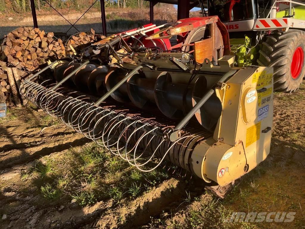 CLAAS JAGUAR 830 青饲料收获机