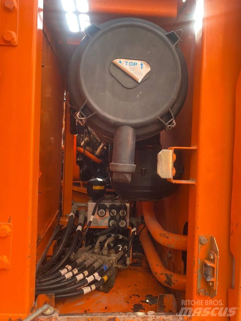 Doosan DX 180 LC 履带挖掘机