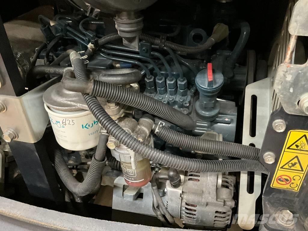 Kubota KX 027-4 HI 小型挖掘机