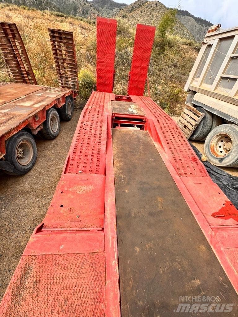  E.CAMPILLO S.R. P2135 低平板半挂车