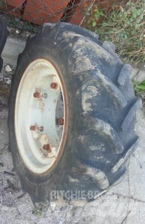  Pneu 280/70R18 轮胎、车轮、轮圈