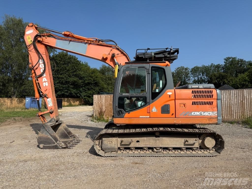 Doosan DX 140 LC-3 履带挖掘机