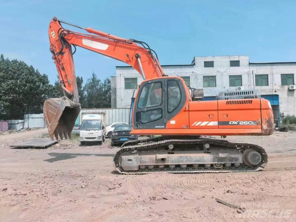 Doosan DX 260 履带挖掘机