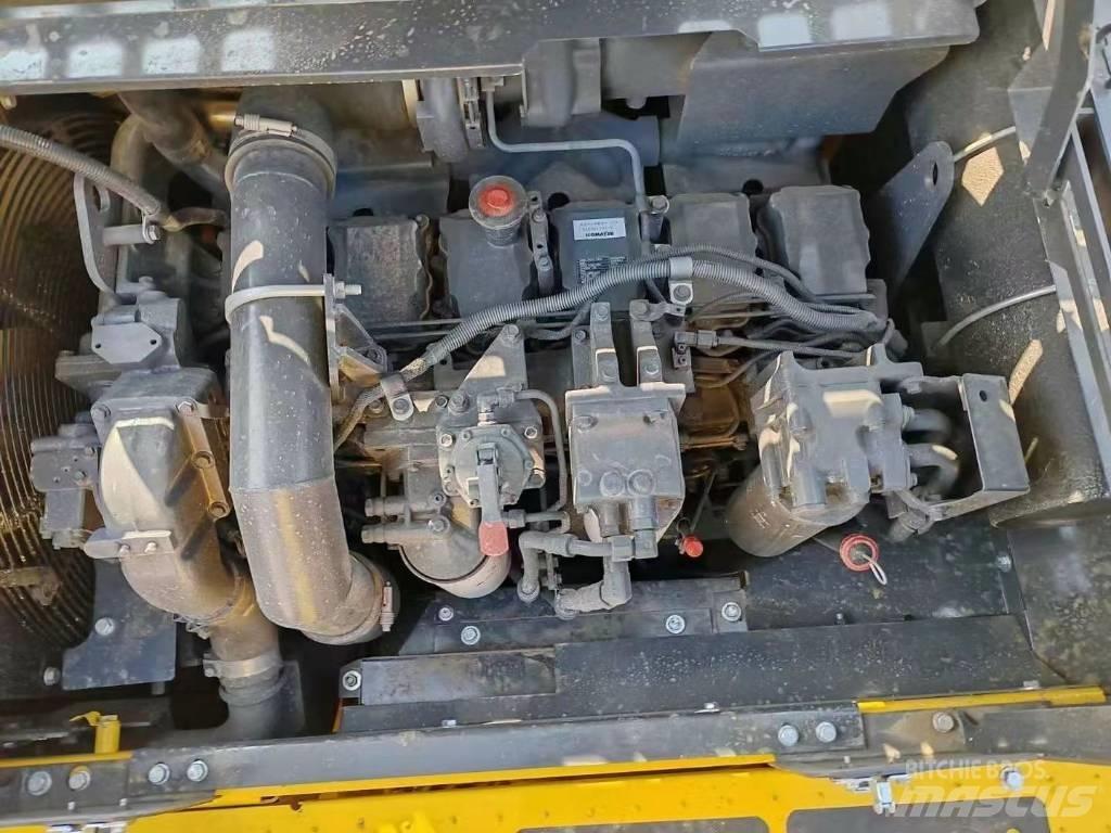 Komatsu 450-8 履带挖掘机