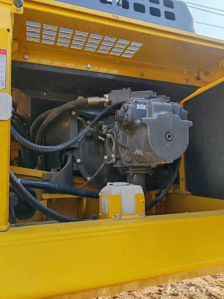 Komatsu 450-8 履带挖掘机