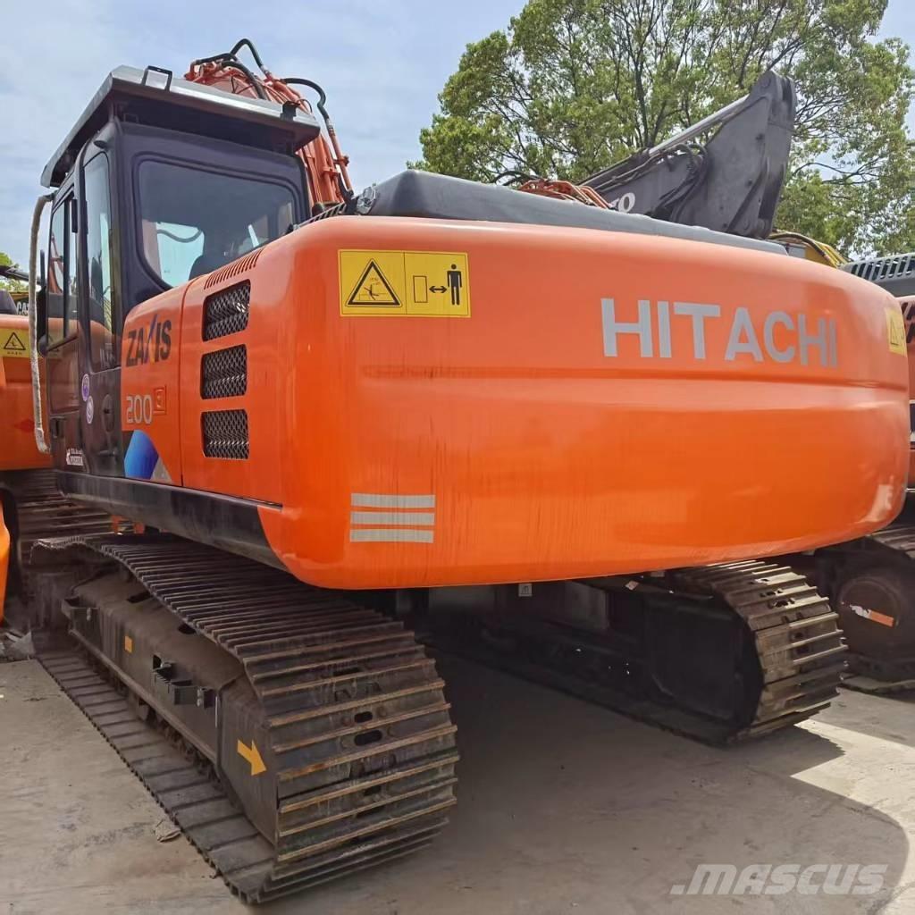 Hitachi ZX 70 中型挖掘机