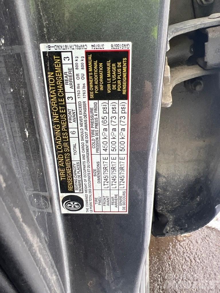 Nissan TITAN XD 皮卡车