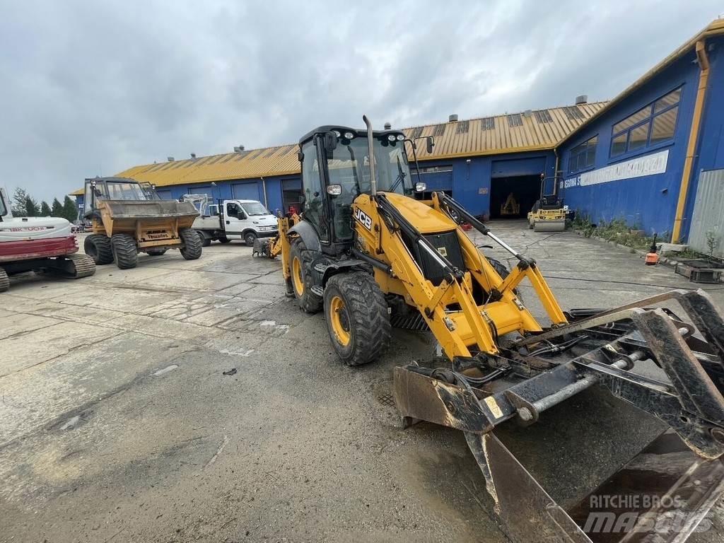 JCB 3CX 反铲装载机