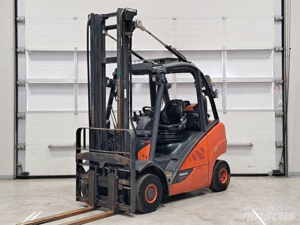 Linde H25T-02 天然气叉车