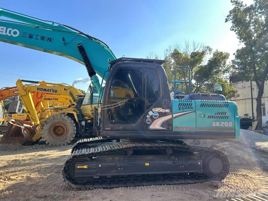 Kobelco SK 200-8 履带挖掘机