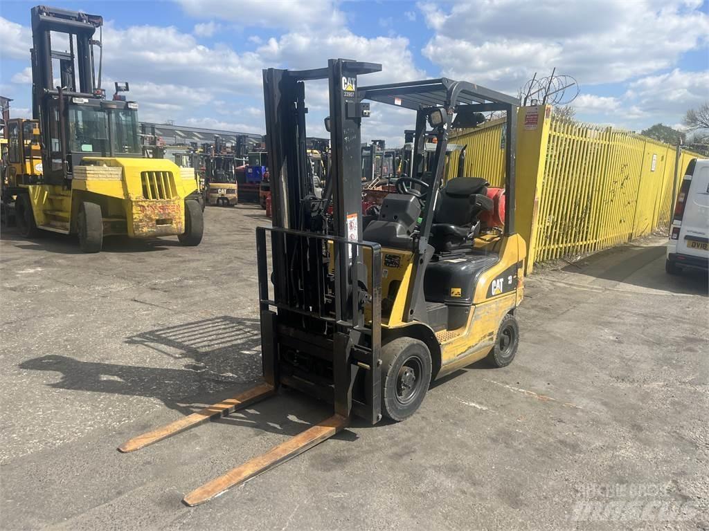 CAT GP18NT 天然气叉车