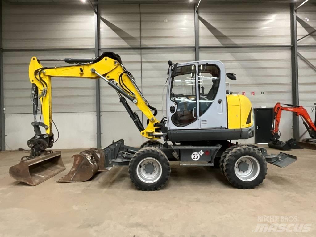 Neuson EW 100 轮式挖掘机