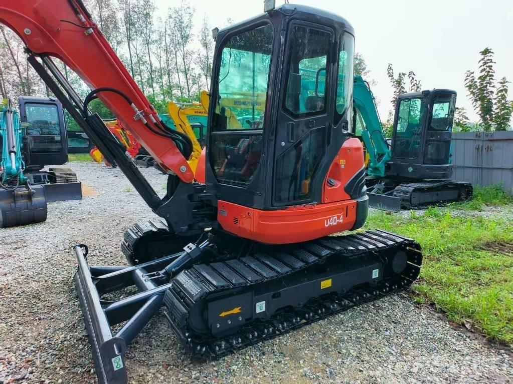 Kubota U 40 小型挖掘机