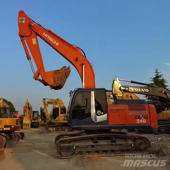 Hitachi ZX240 履带挖掘机