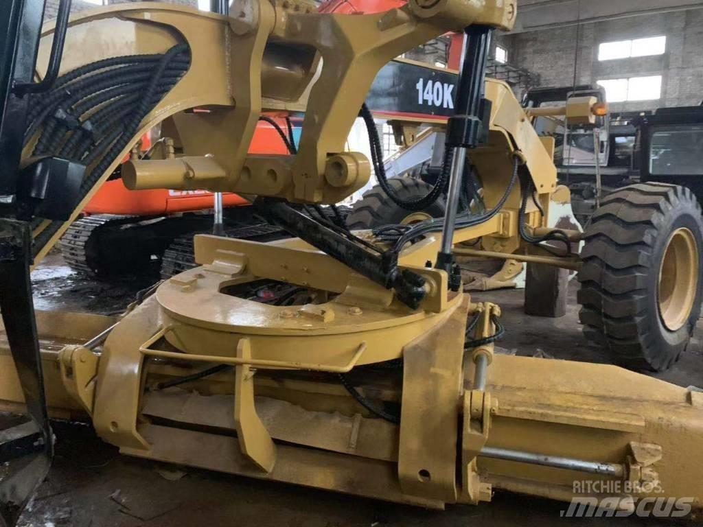 CAT 140 K 平地机/推土机