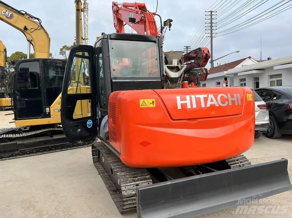 Hitachi ZX 70 小型挖掘机