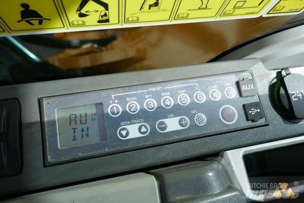 CAT 352 履带挖掘机