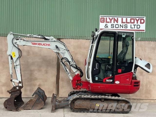 Takeuchi TB 230 小型挖掘机