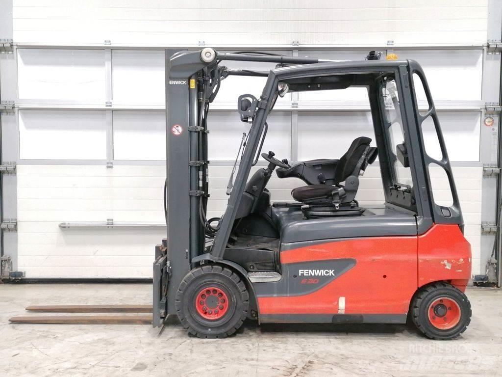 Linde E30L-01 电动叉车