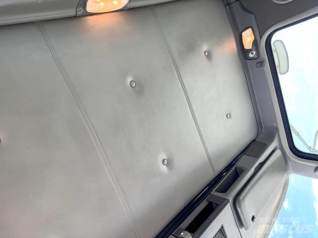Kenworth T 800 牵引车