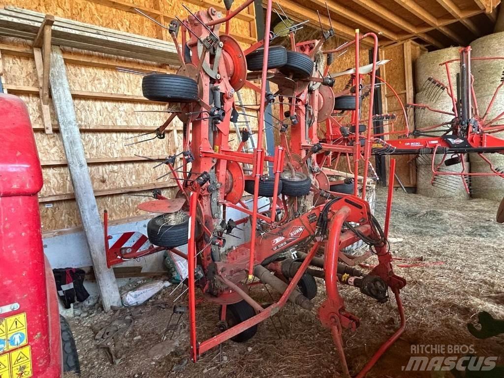 Kuhn GF10812 犁耙和摊草机
