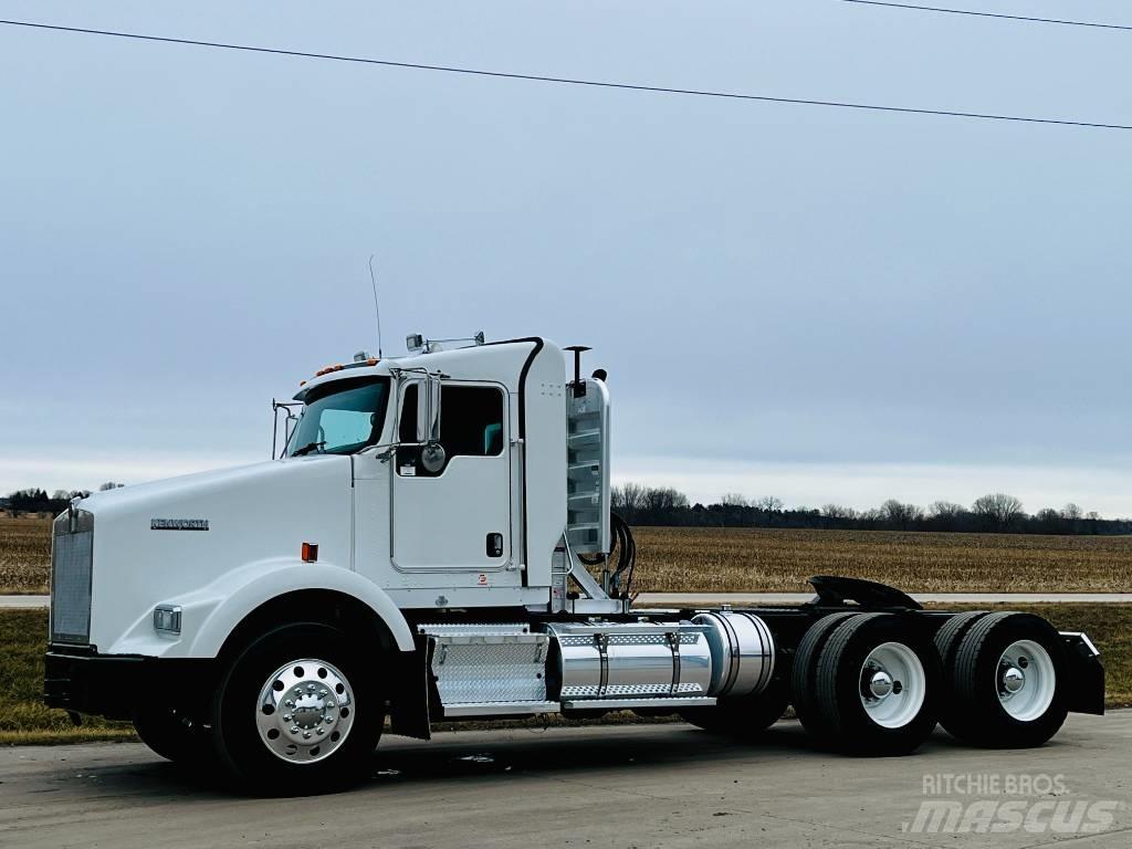 Kenworth T 800 牵引车