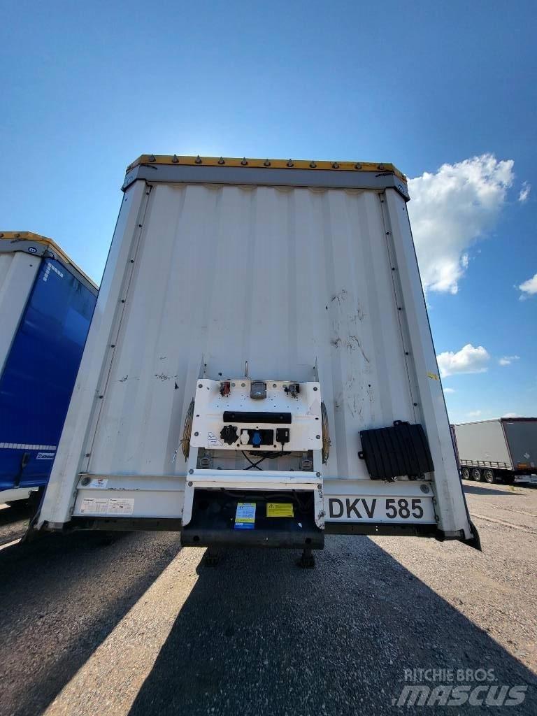 Krone Curtain 侧帘半挂车