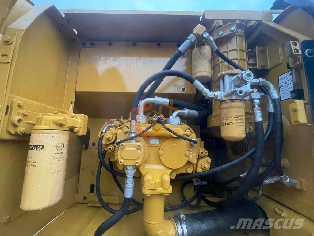 CAT CAT320 D2 履带挖掘机