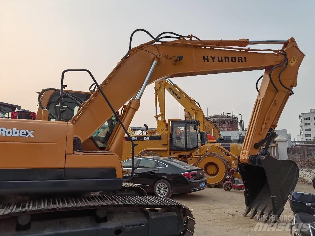 Hyundai 220LC-9s 履带挖掘机