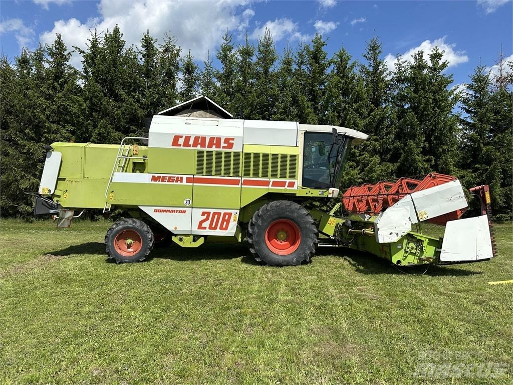 CLAAS Mega 208 联合收割机