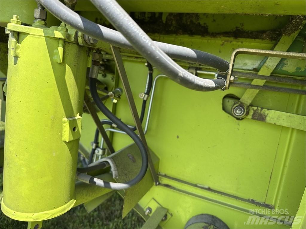 CLAAS Mega 208 联合收割机