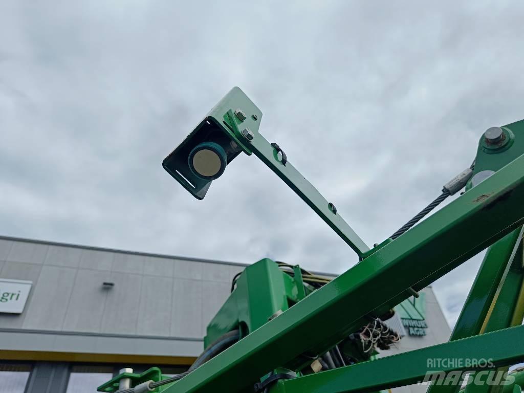 John Deere R 962 i 牵引式喷雾机