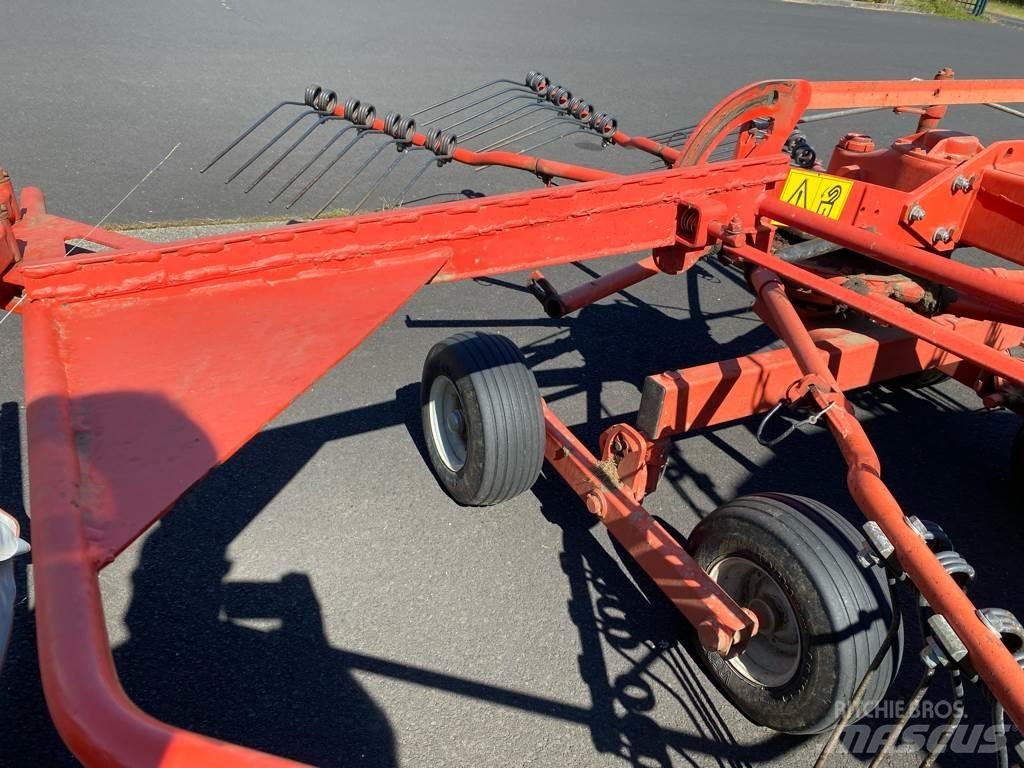 Kuhn GA 4121 GM 料堆整形机