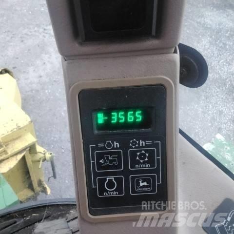 John Deere 6610 自走式青贮饲料收割机