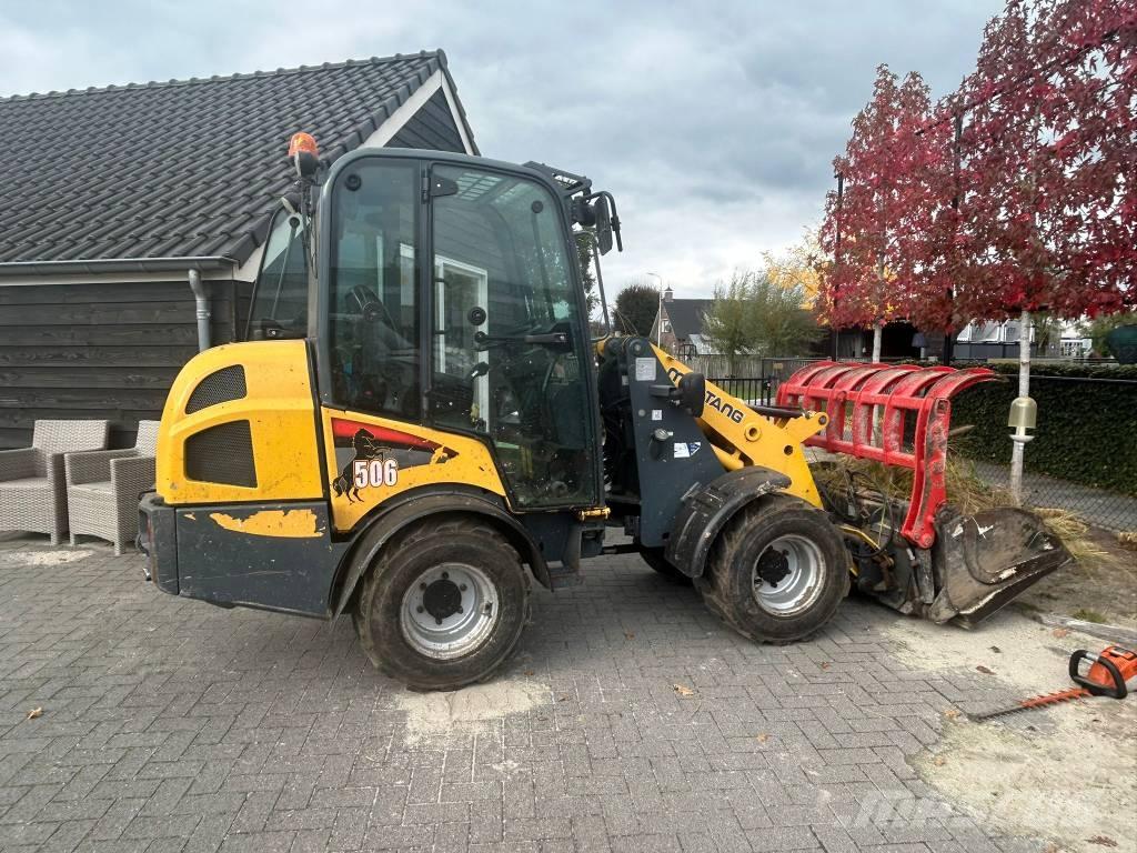 Mustang AL 506 Cab 多功能装载机