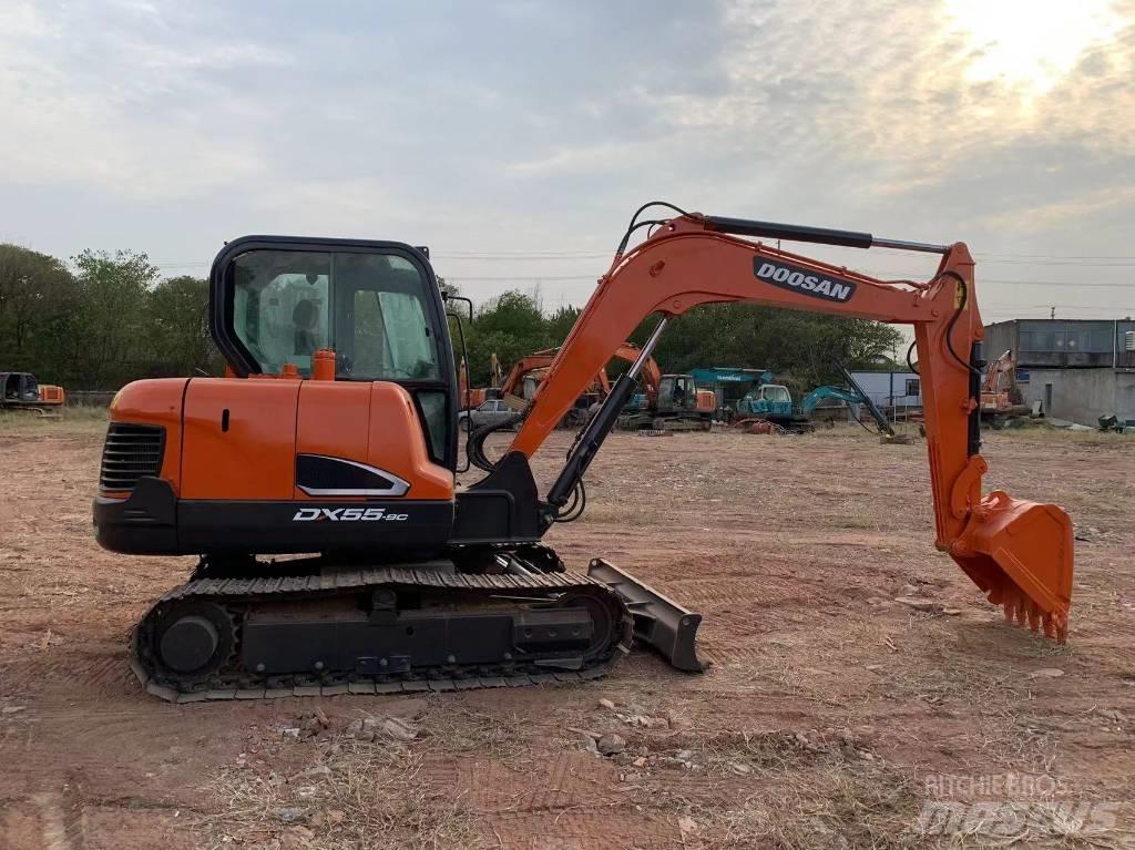 Doosan DX 55 小型挖掘机