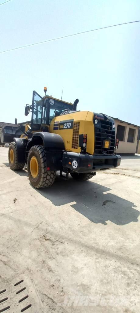 Komatsu WA270-8 轮式装载机