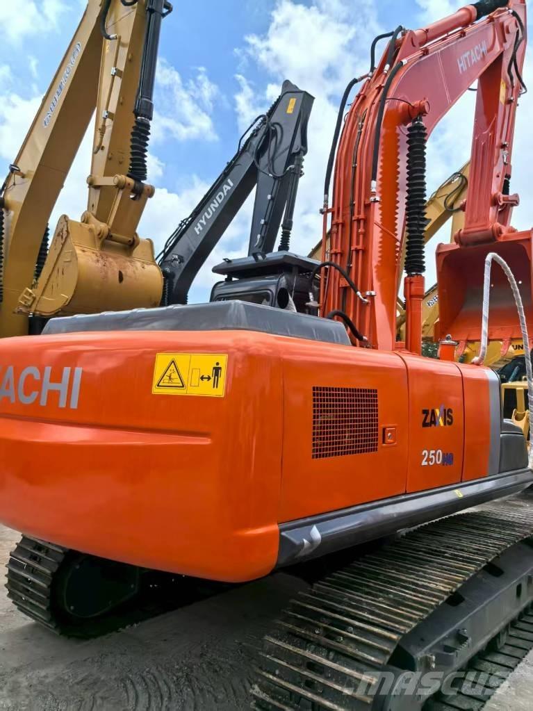 Hitachi ZX 250-3 G 小型挖掘机
