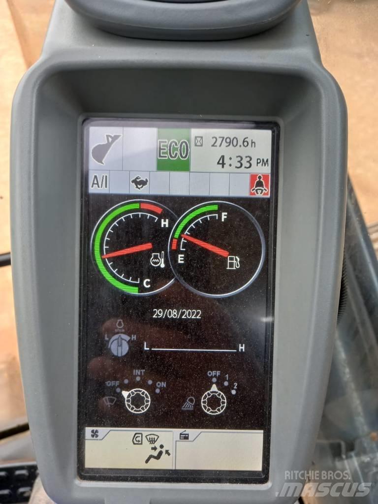 DEERE 210G 履带挖掘机