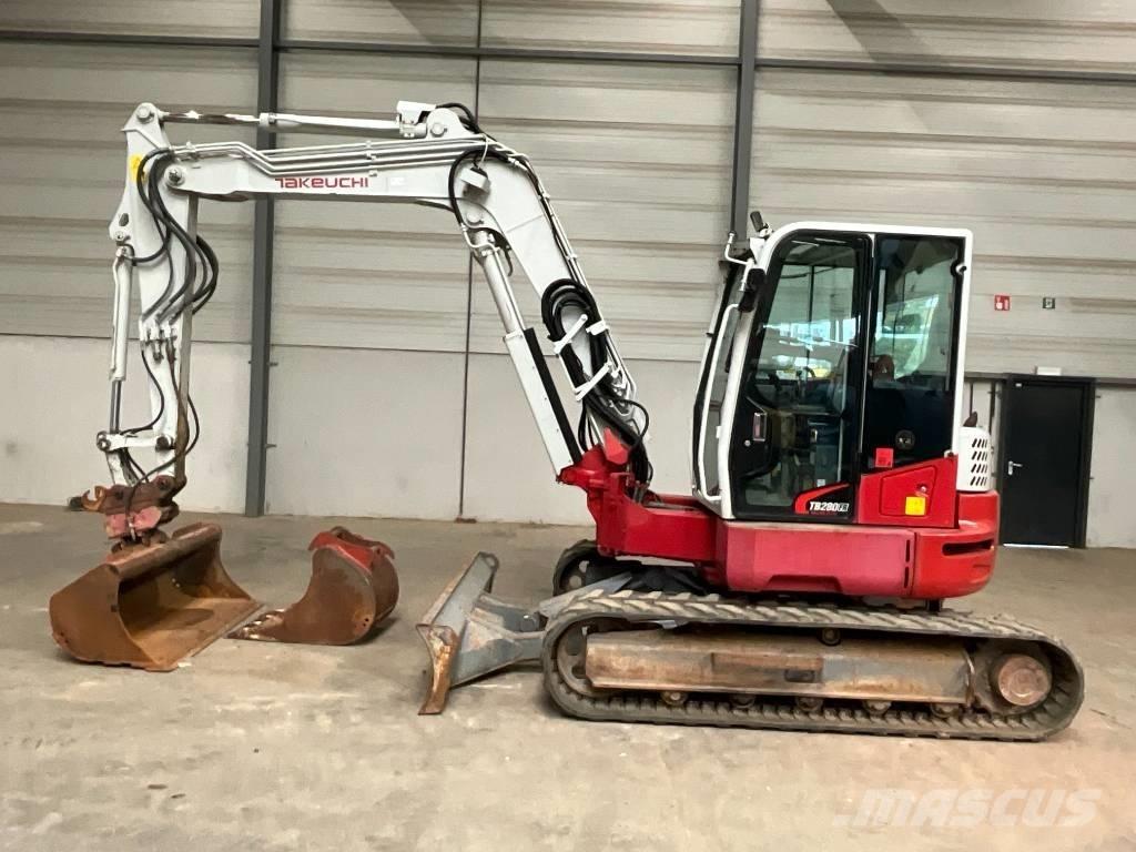 Takeuchi TB 280 FR 中型挖掘机
