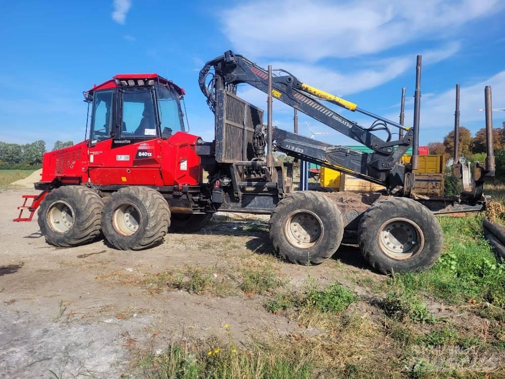 Komatsu 840 TX 集运机