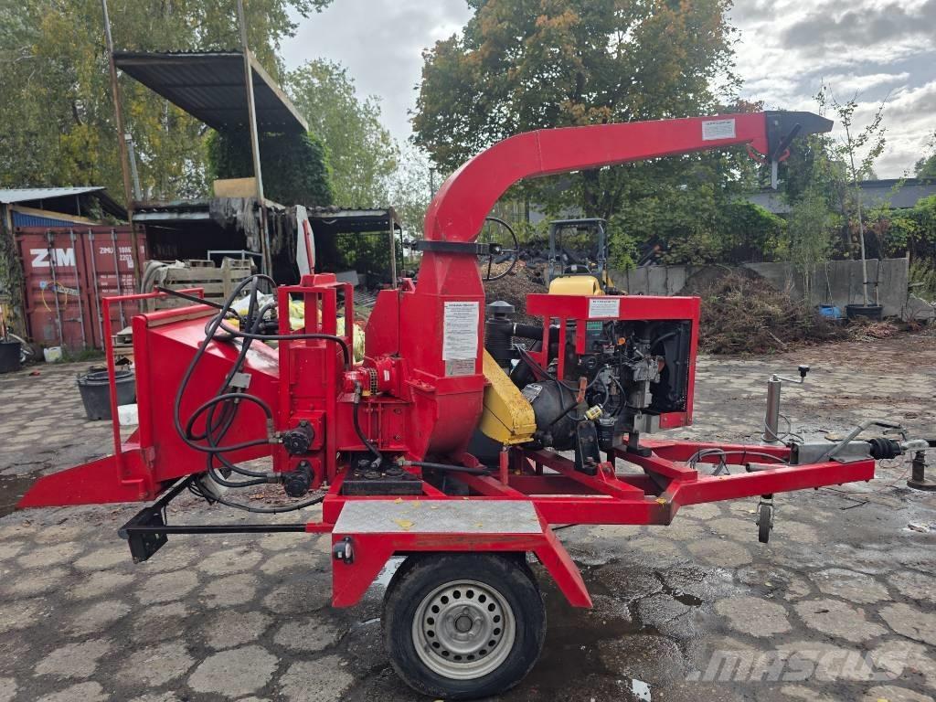 Bandit Tornado 180 木材削片机