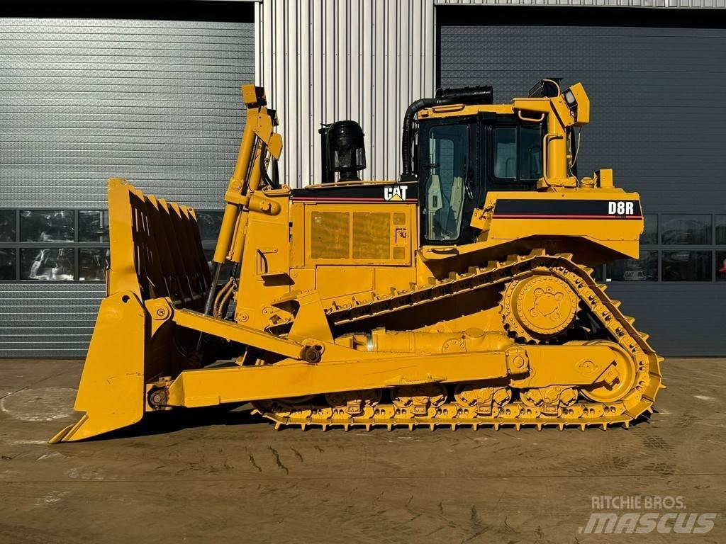 CAT D8R 履带式推土机