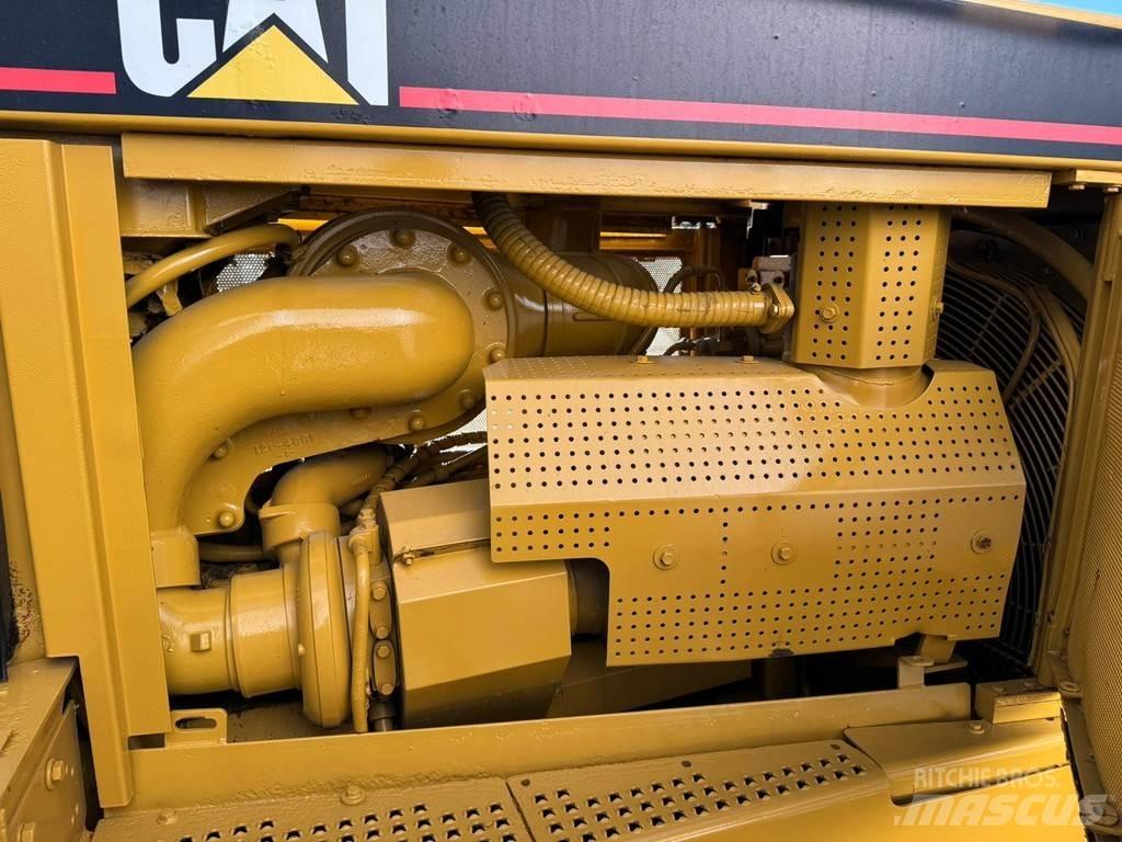 CAT D8R 履带式推土机