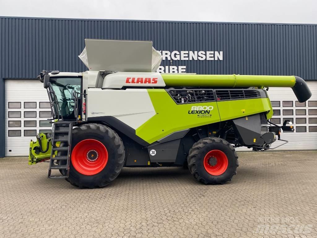 CLAAS LEXION 8800 联合收割机