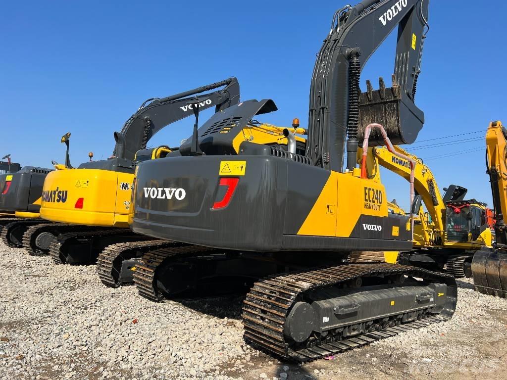 Volvo EC240DL 履带挖掘机